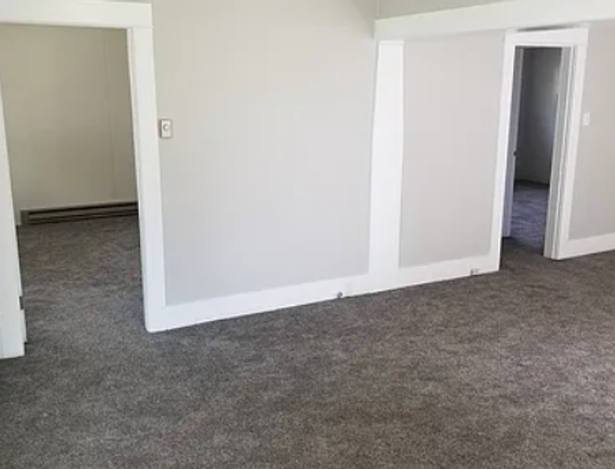 240 N Bridge St - Photo 7 of 21