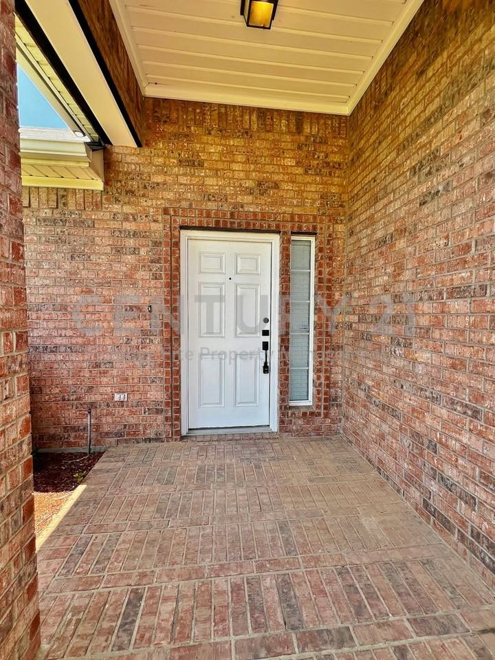 8000 Ranchvale Ln - Photo 2 of 19