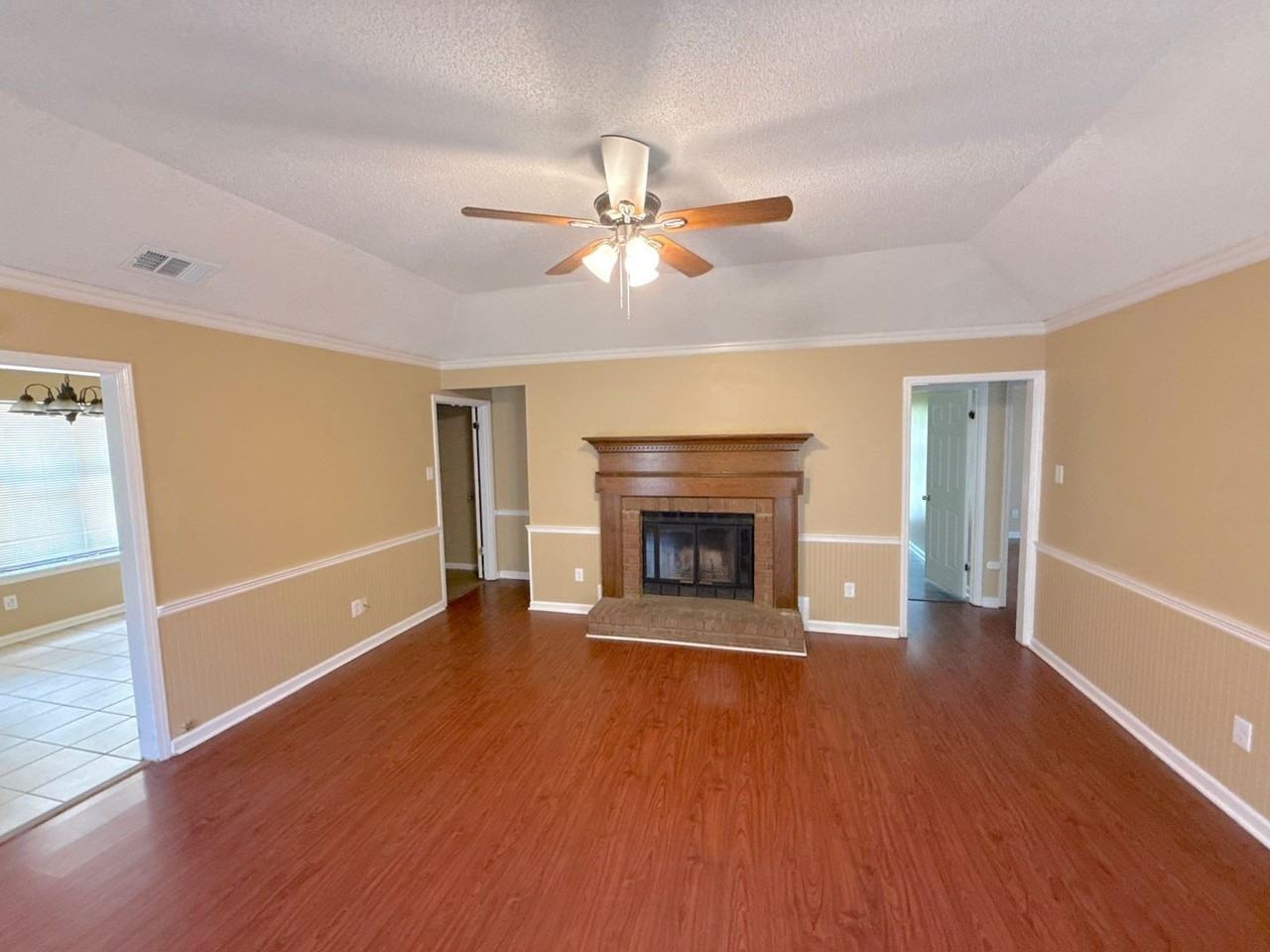 6930 Autumnhill Ln - Photo 6 of 14