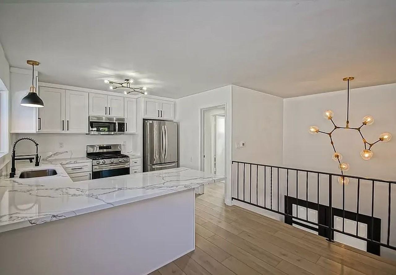 408 Larsson St - Photo 6 of 30