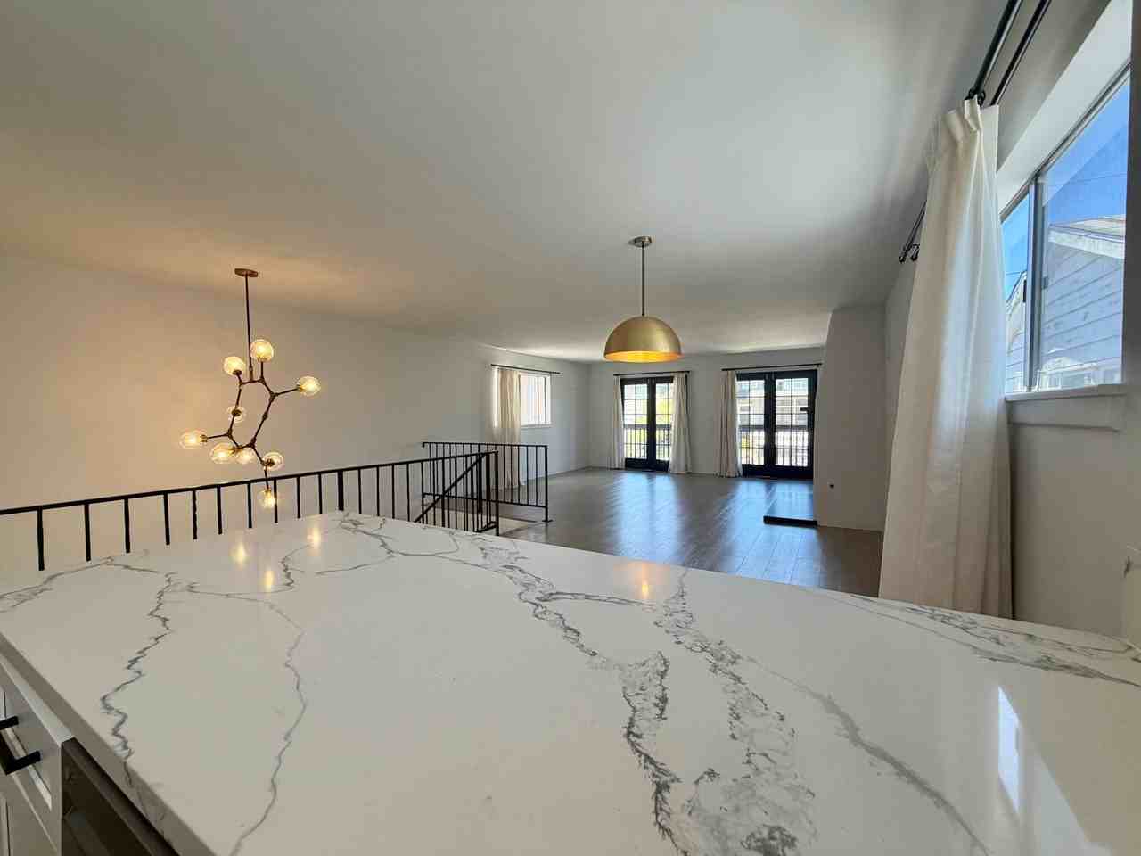 408 Larsson St - Photo 7 of 30