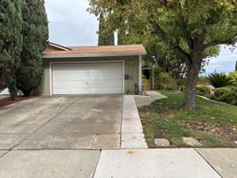featured image of 1700 Mahogany Way