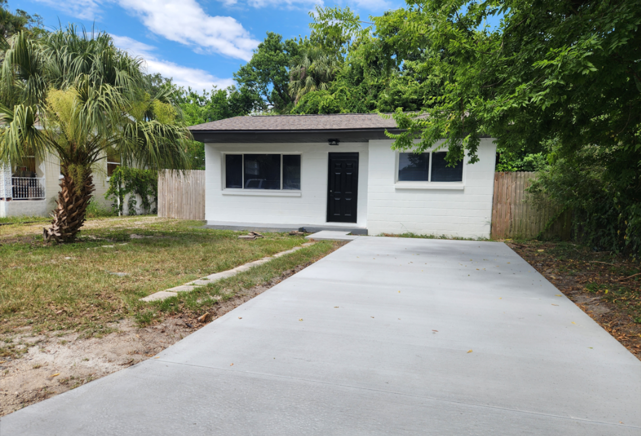 851 State Ave - Photo 3 of 11