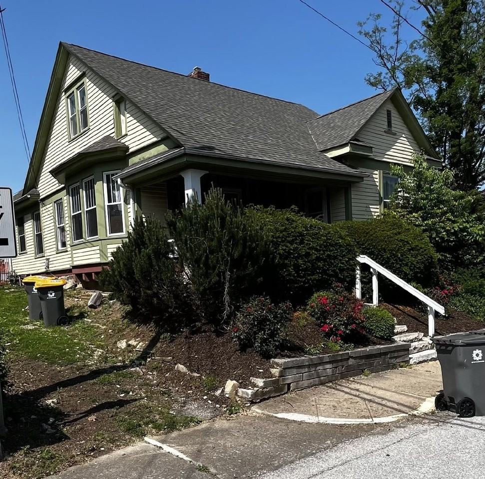 215 E 9th St - Photo 4 of 41