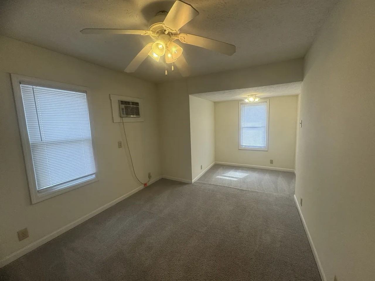 416 N Grant St - Photo 5 of 34