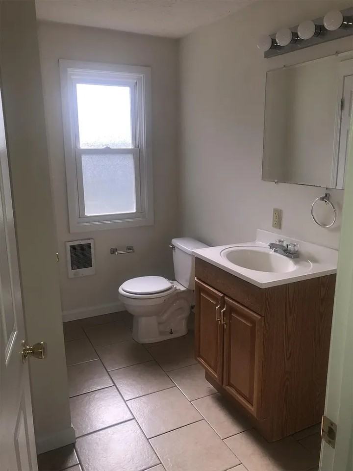 416 N Grant St - Photo 7 of 34