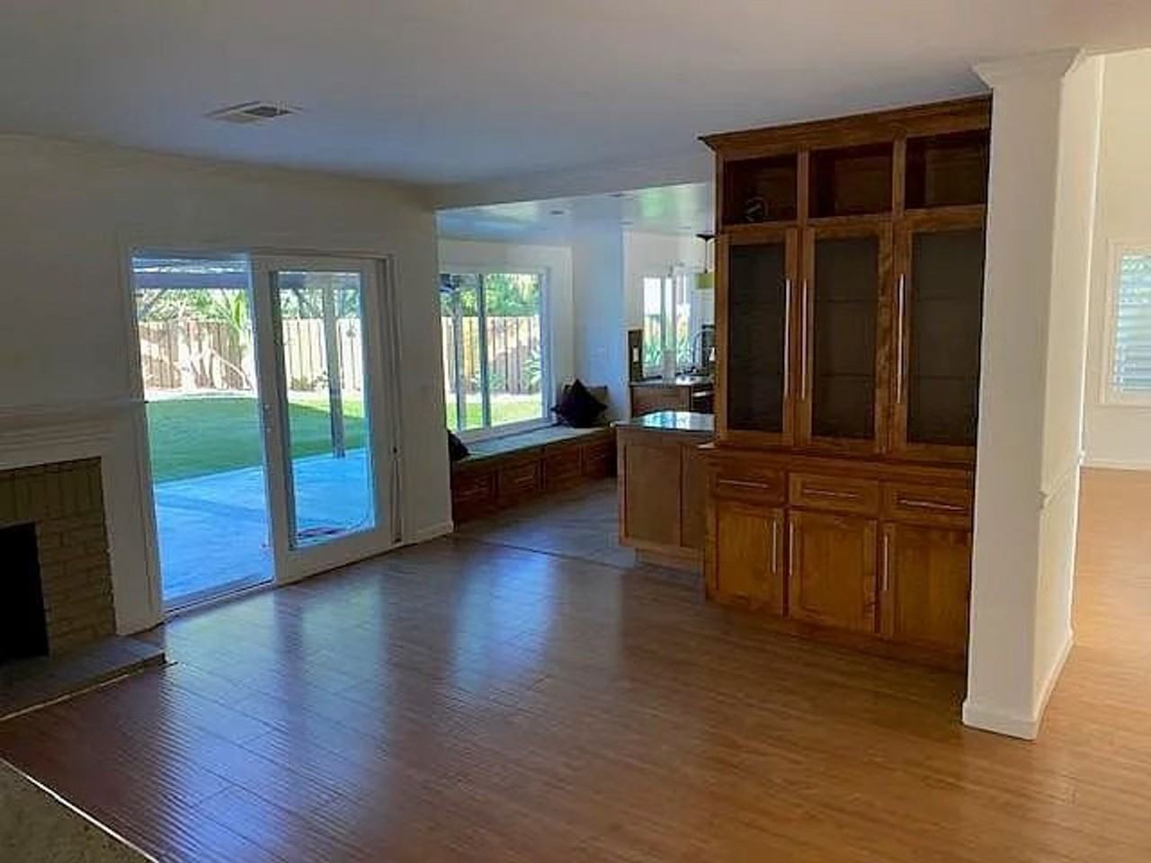 711 Oak Burl Ln - Photo 3 of 15