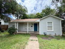 featured image of 3022 Edmond Ave