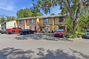 2300 Sw 43rd St - Photo 1 of 1
