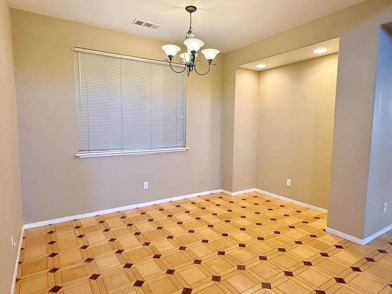4061 Hemingway Cmn - Photo 4 of 21