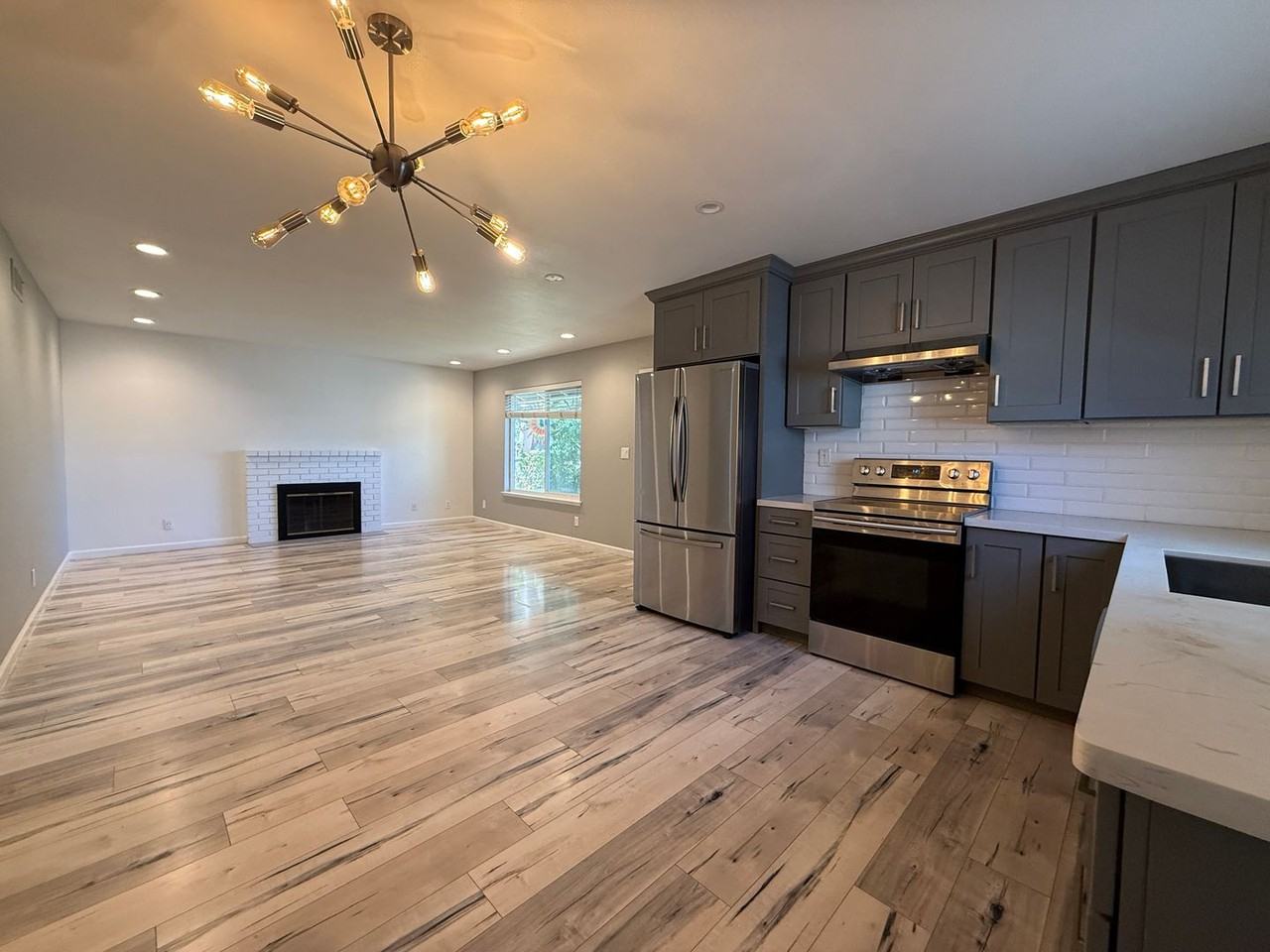1268 Flickinger Ave - Photo 3 of 13