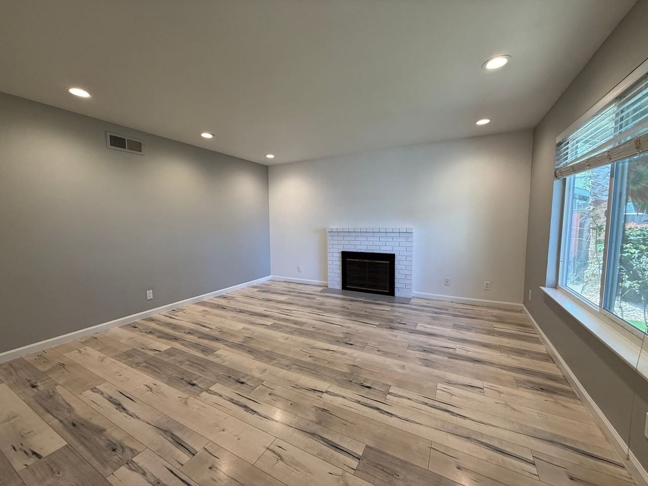 1268 Flickinger Ave - Photo 6 of 13