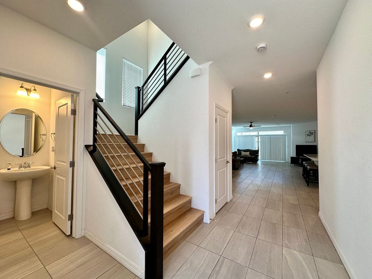 640 Stone Hammer Ave - Photo 3 of 23