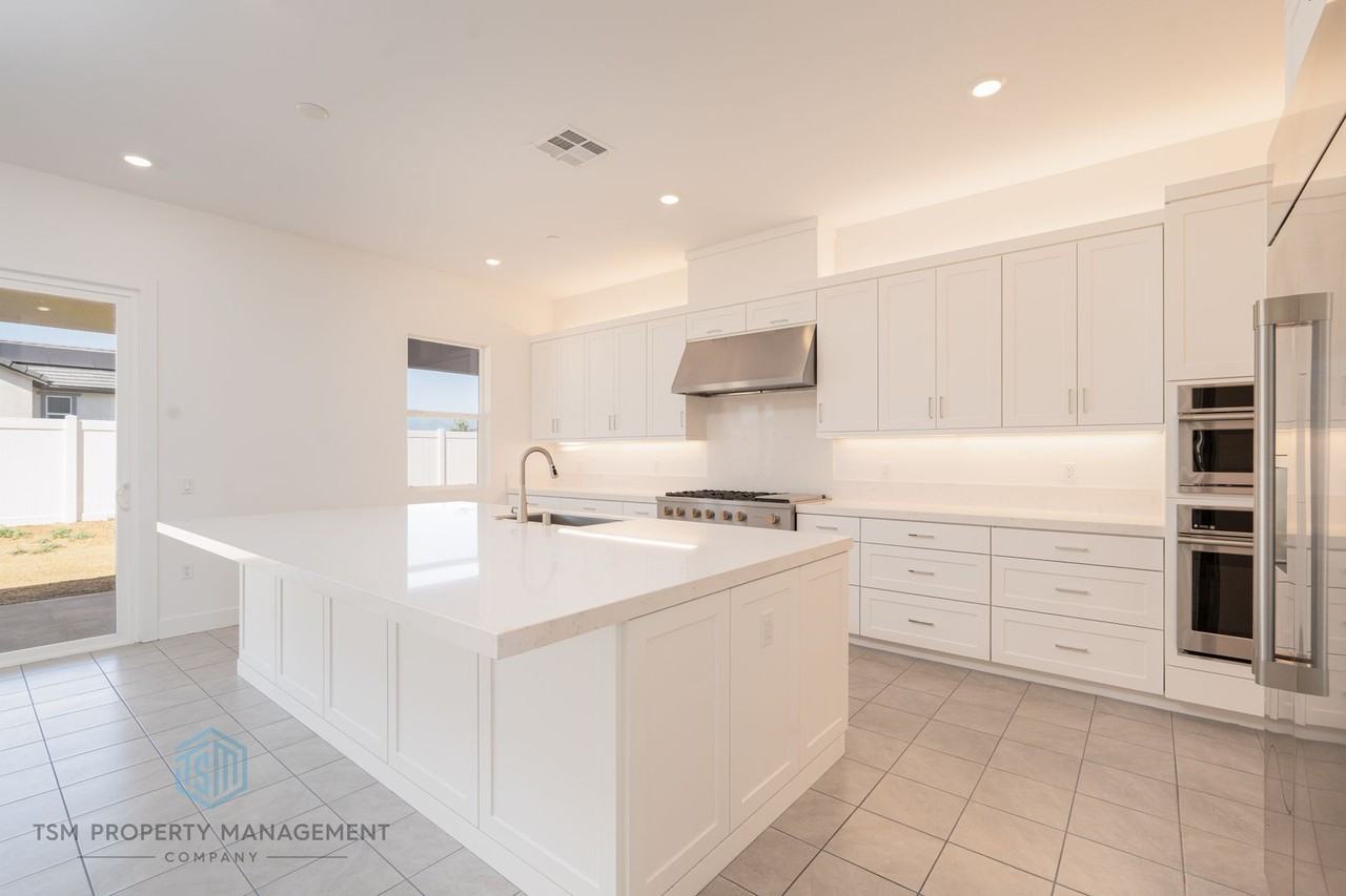 15437 La Subida Dr - Photo 5 of 23