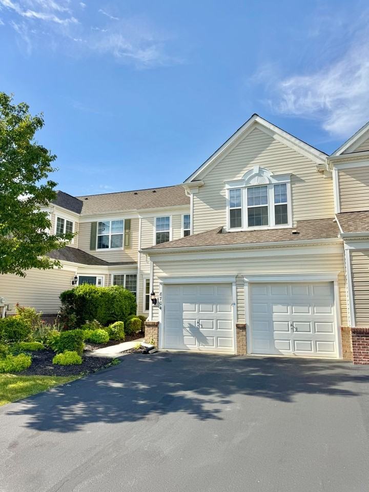 8704 Mayfair Ct