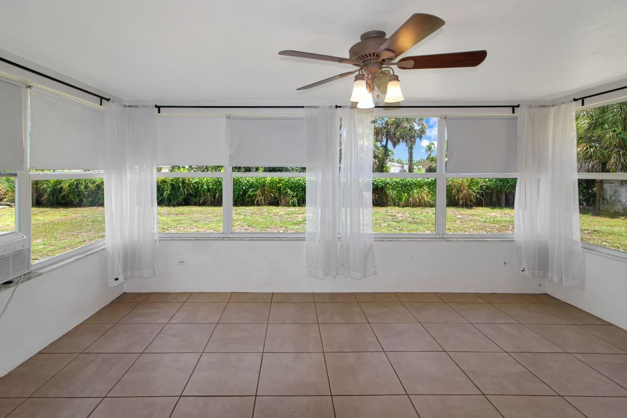 1311 E Gate Dr - Photo 6 of 21