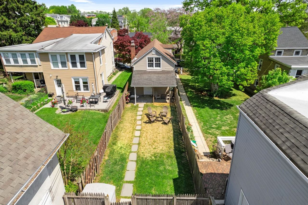223 E 6th Ave - Photo 6 of 39