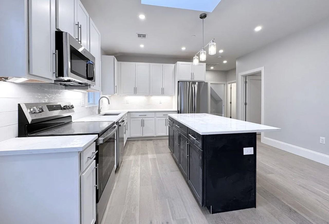 53 Fairbanks St - Photo 2 of 7