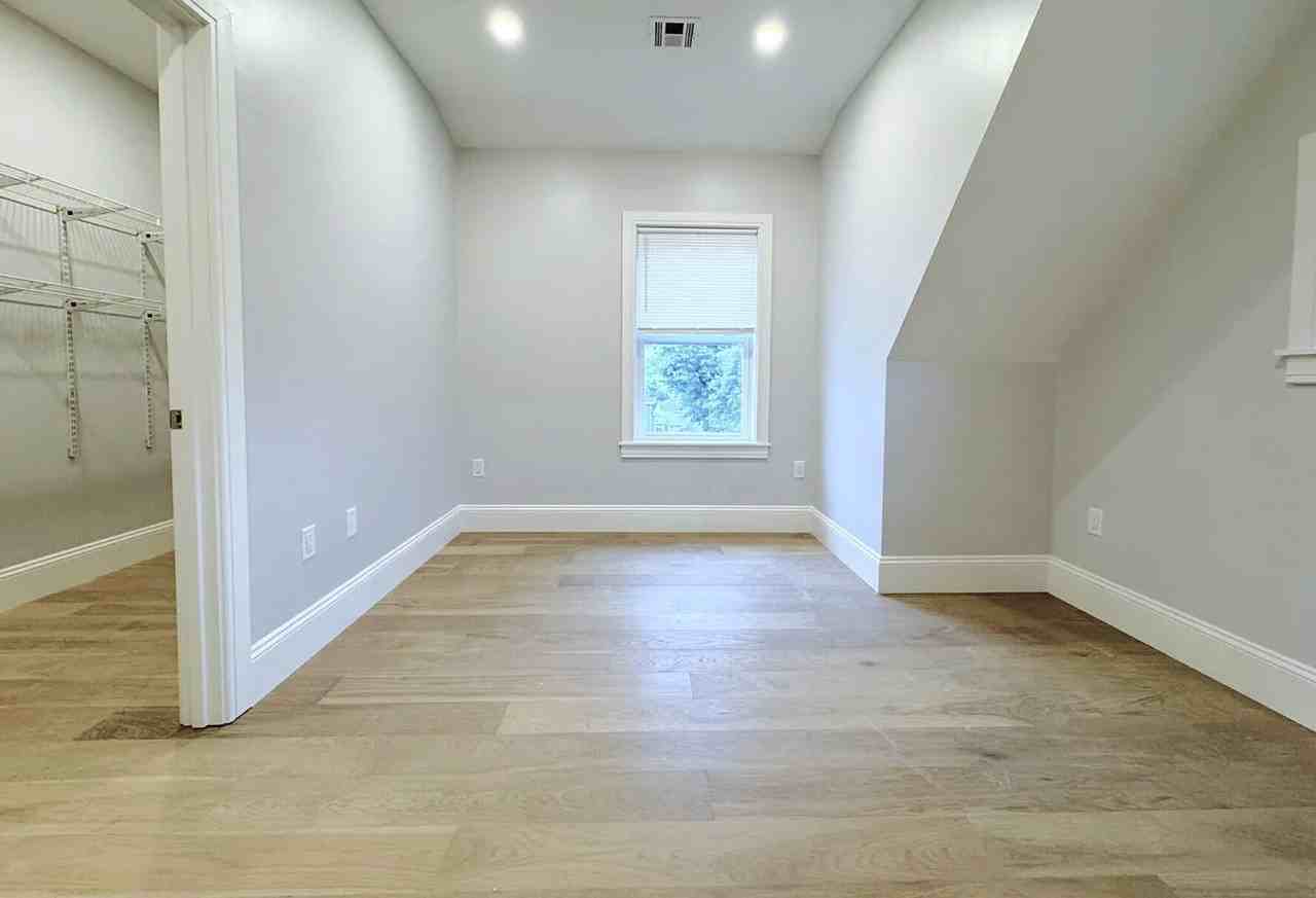 53 Fairbanks St - Photo 5 of 7