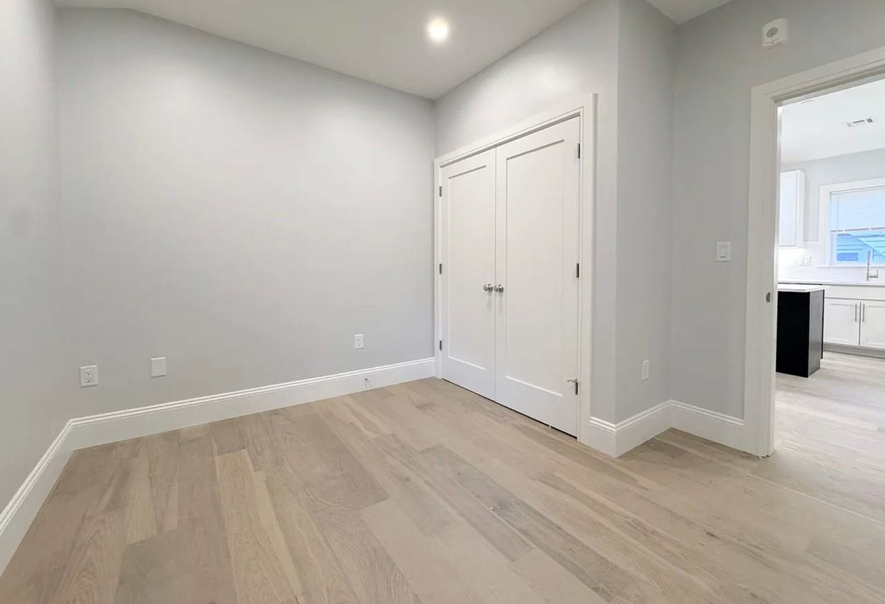 53 Fairbanks St - Photo 6 of 7