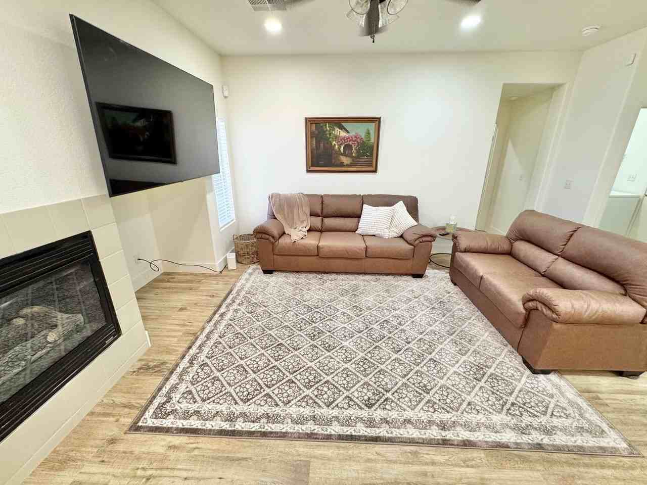 8852 Winter Sky Ave - Photo 2 of 23