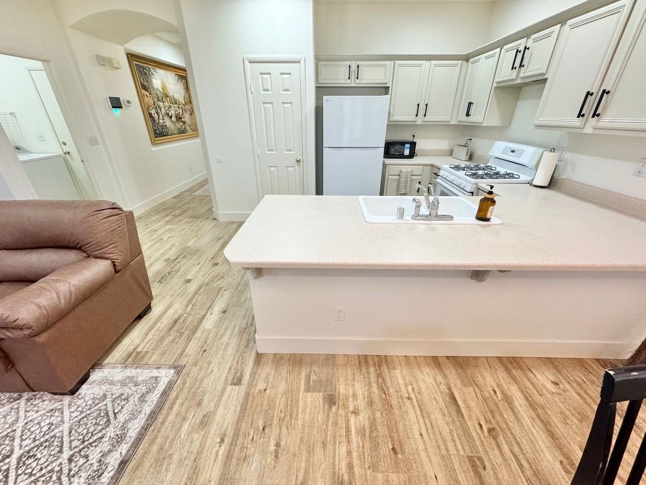 8852 Winter Sky Ave - Photo 5 of 23