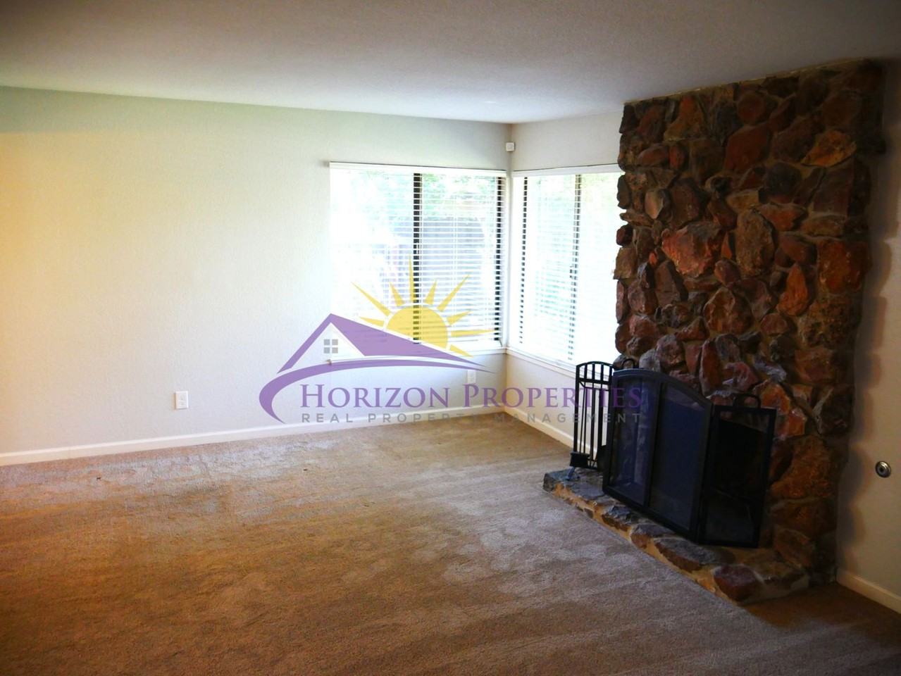 5329 Leavitt Way - Photo 7 of 32