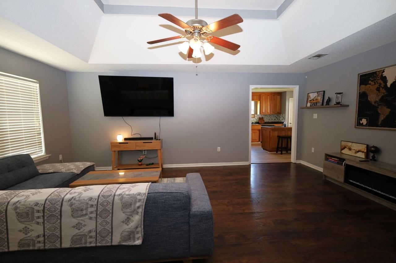 500 Bryson Cir - Photo 2 of 12
