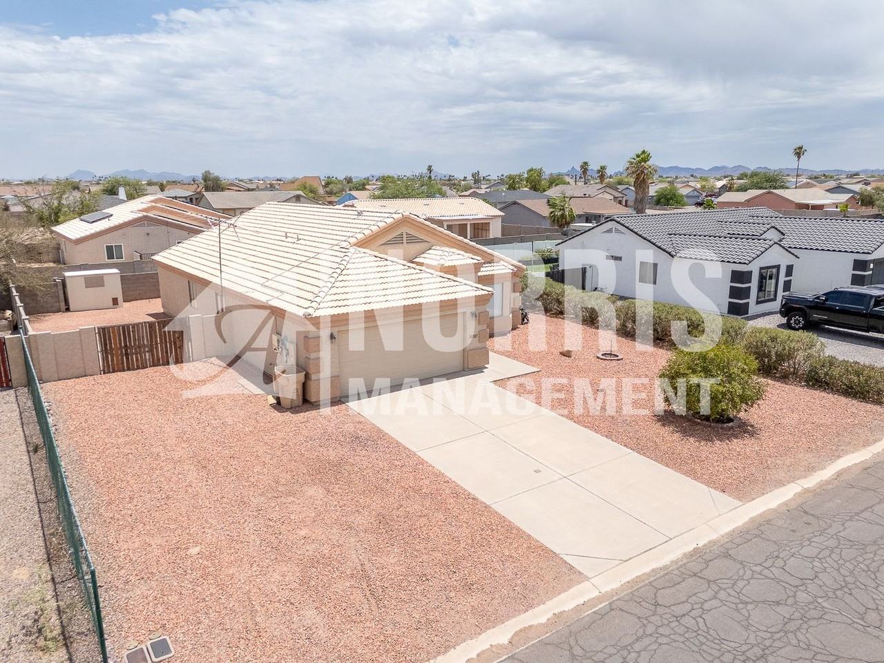 10307 W Midnight Dr - Photo 4 of 41