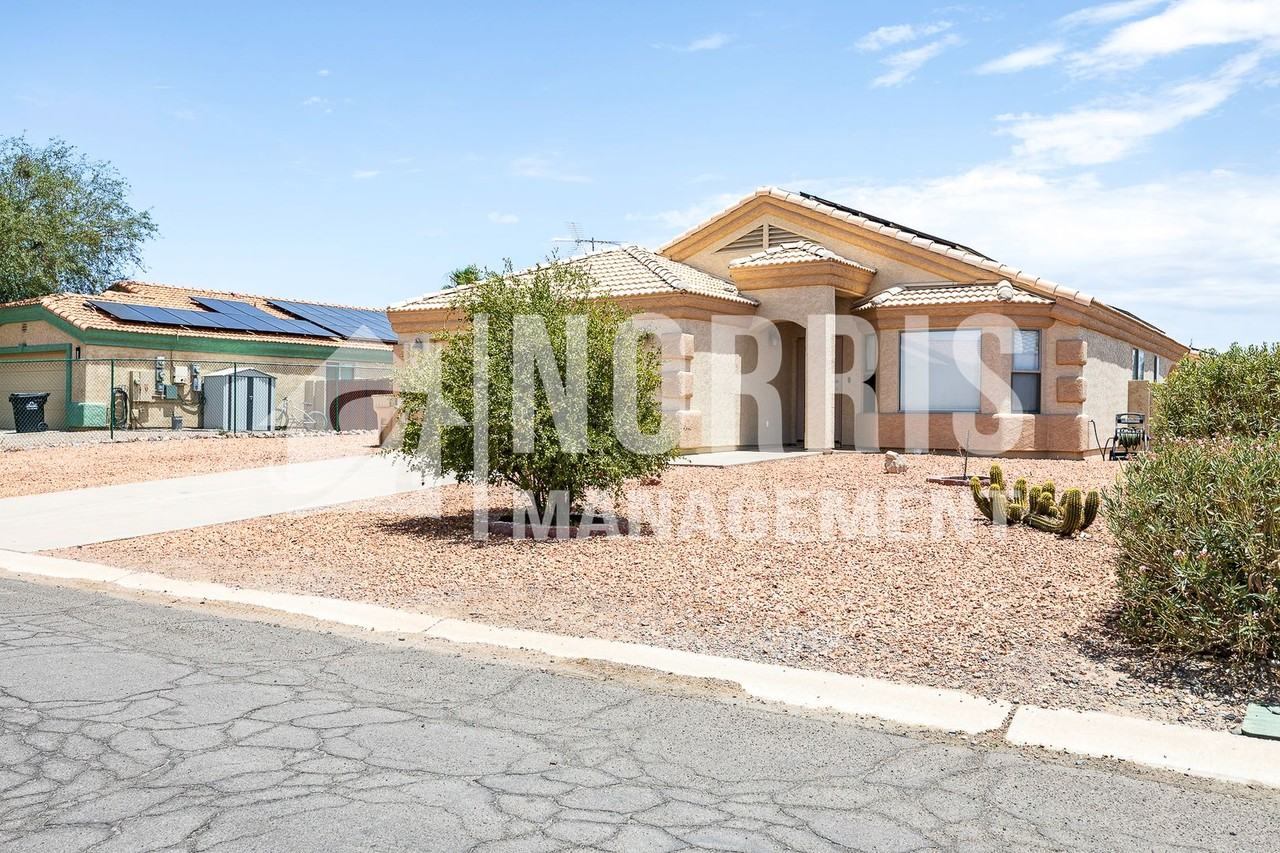 10307 W Midnight Dr - Photo 5 of 41