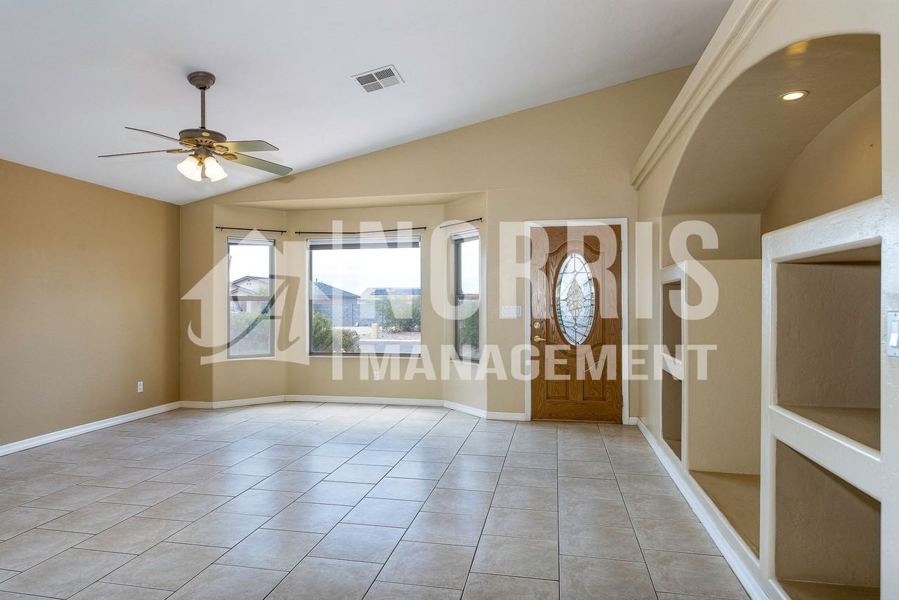 10307 W Midnight Dr - Photo 7 of 41