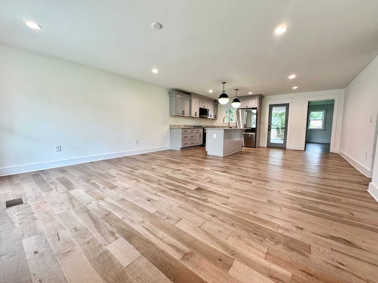 229 Cherry Dr - Photo 4 of 21
