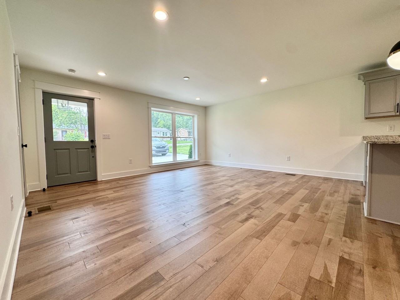 229 Cherry Dr - Photo 5 of 21
