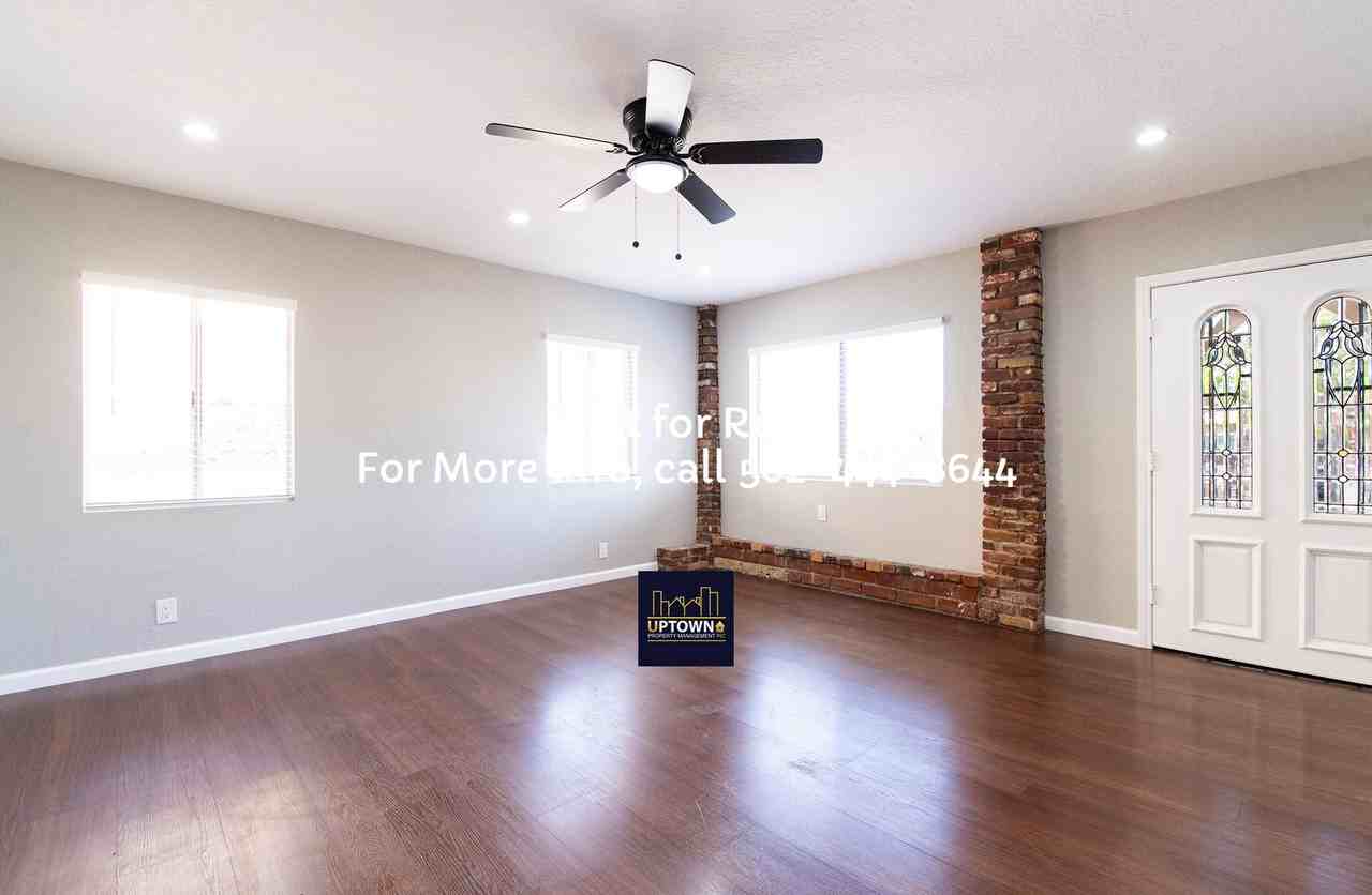 16003 Blackwood St - Photo 3 of 16