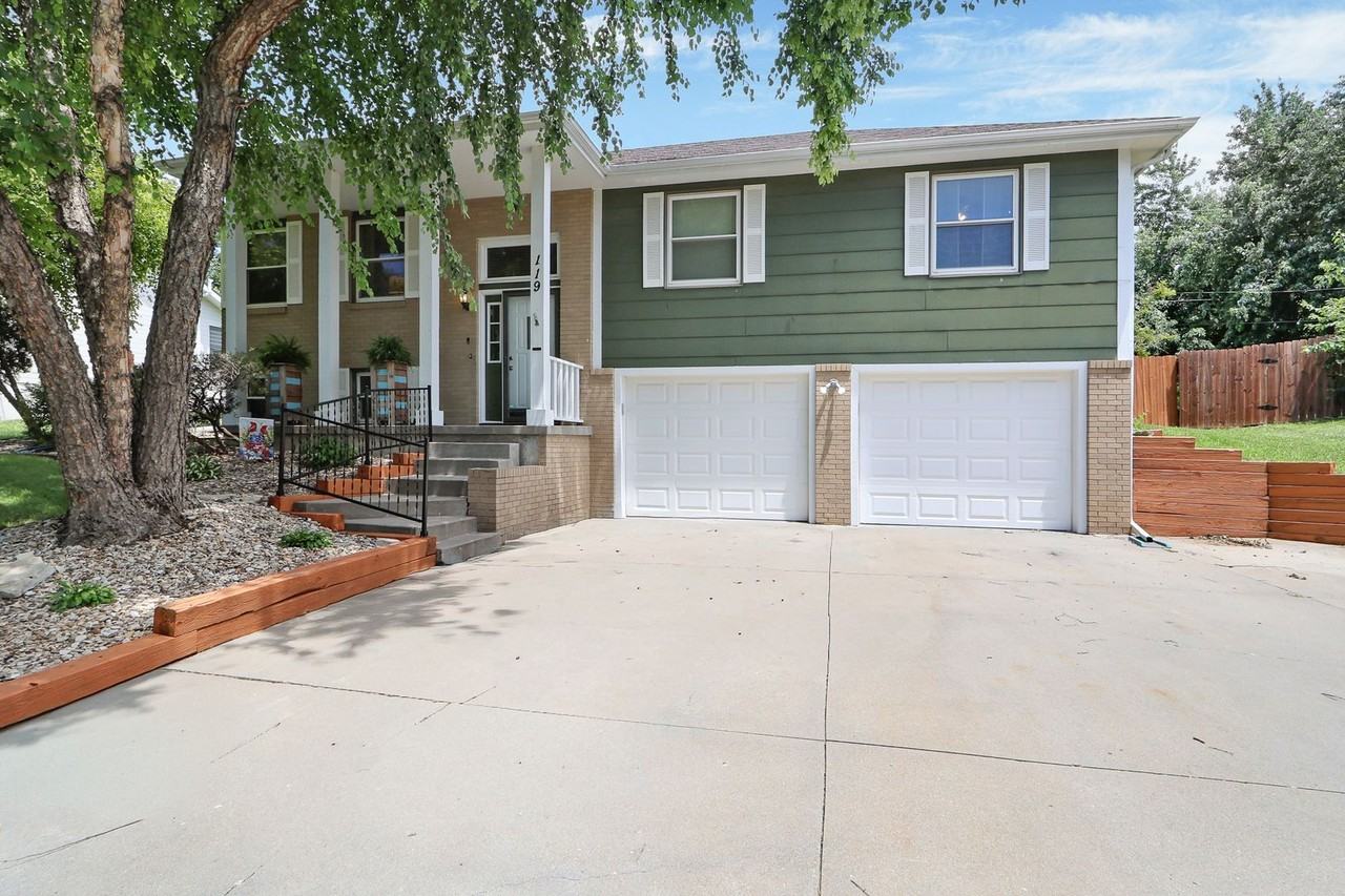 119 N Kaw Dr - Photo 4 of 31
