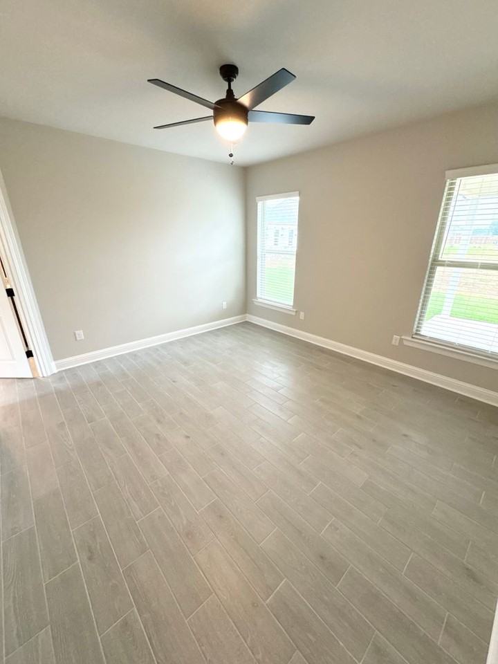 213 Paisley Ln - Photo 4 of 8