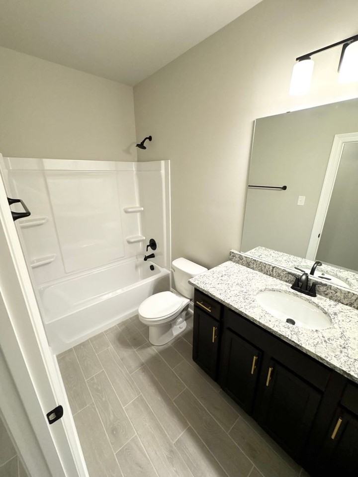 213 Paisley Ln - Photo 7 of 8