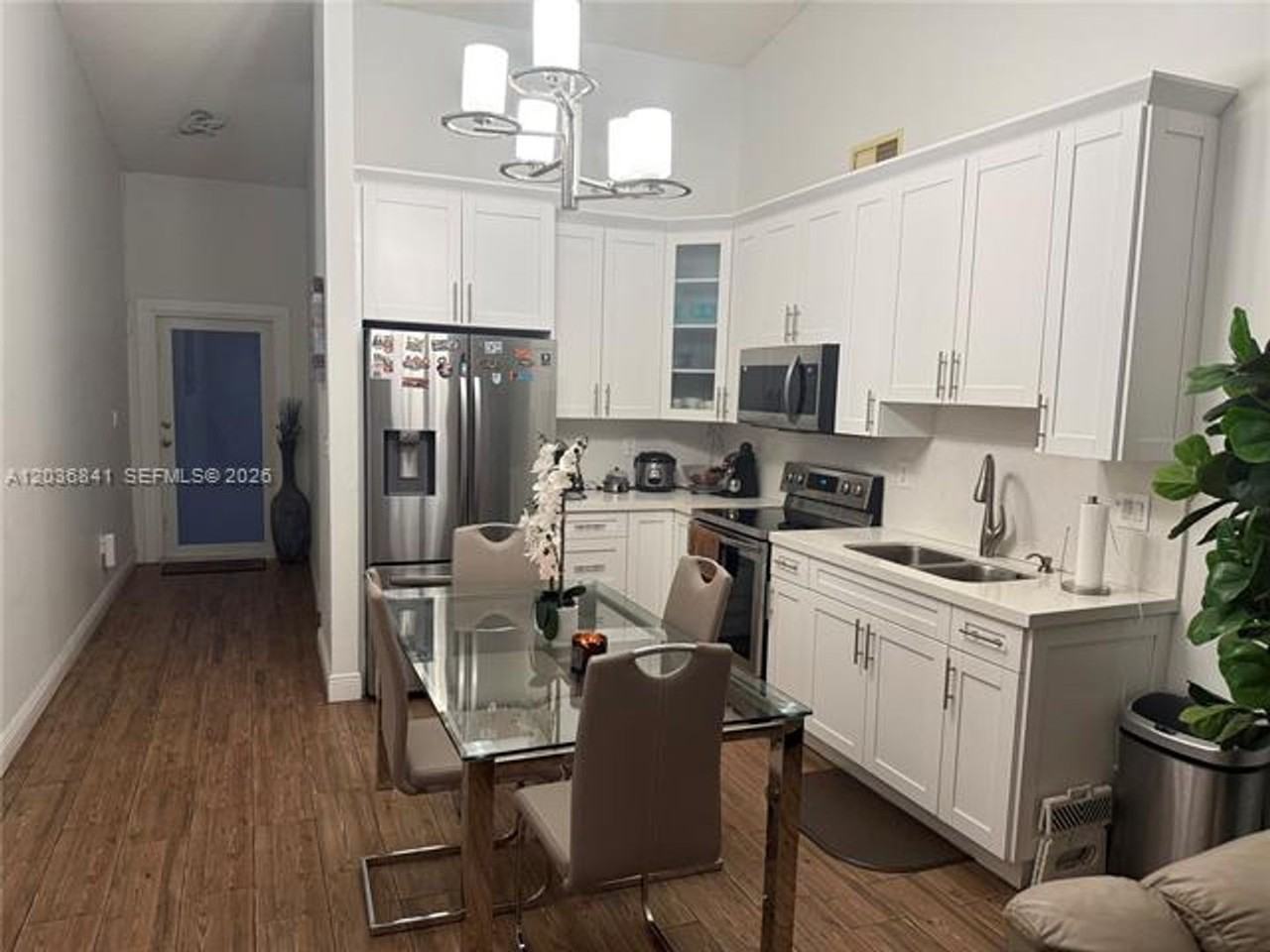 6761 Nw 189th Ter - Photo 5 of 15