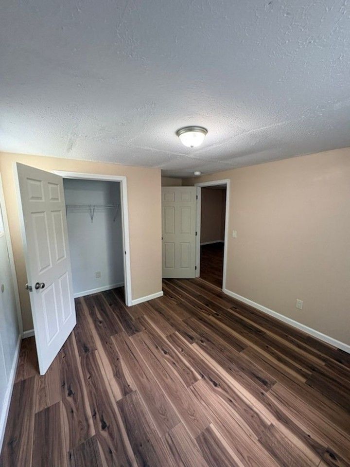 1906 Russell Ave - Photo 5 of 10