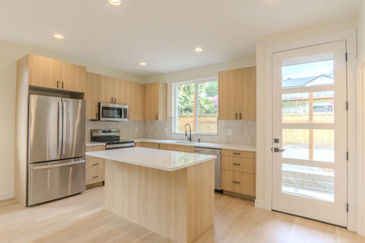 2621 35th Ave W - Photo 5 of 16