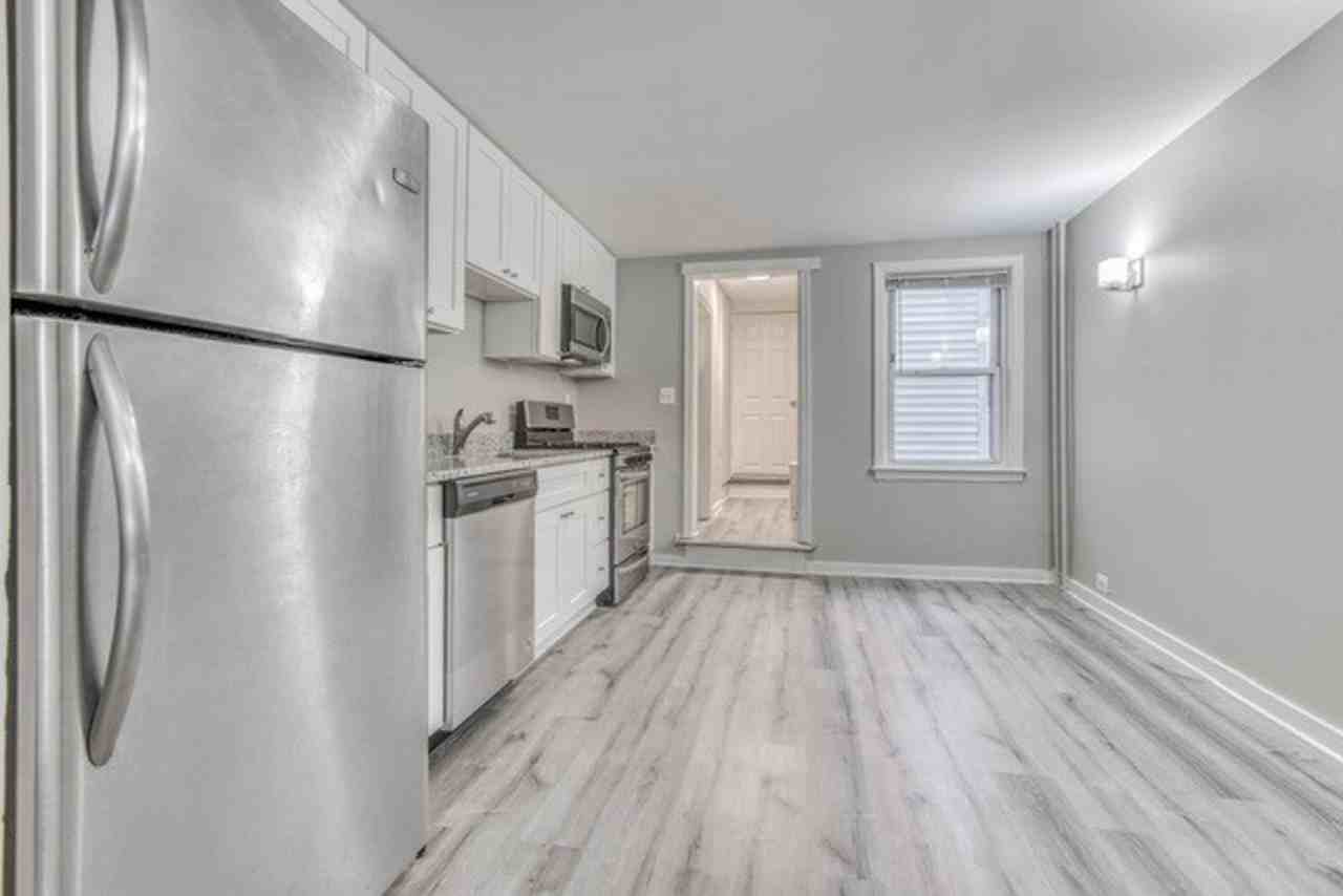 Apartment in Upper Fells Point, Baltimore, MD! - Photo 2 of 21