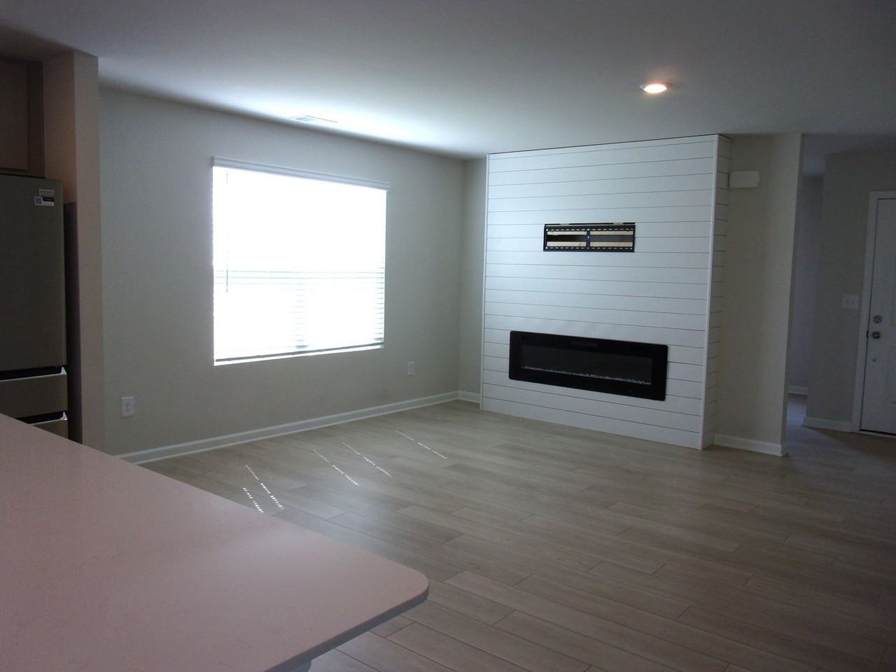 812 Wood Village Dr - Photo 6 of 33