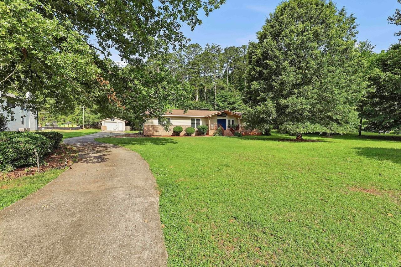 230 New Oak Ridge Trl - Photo 3 of 20