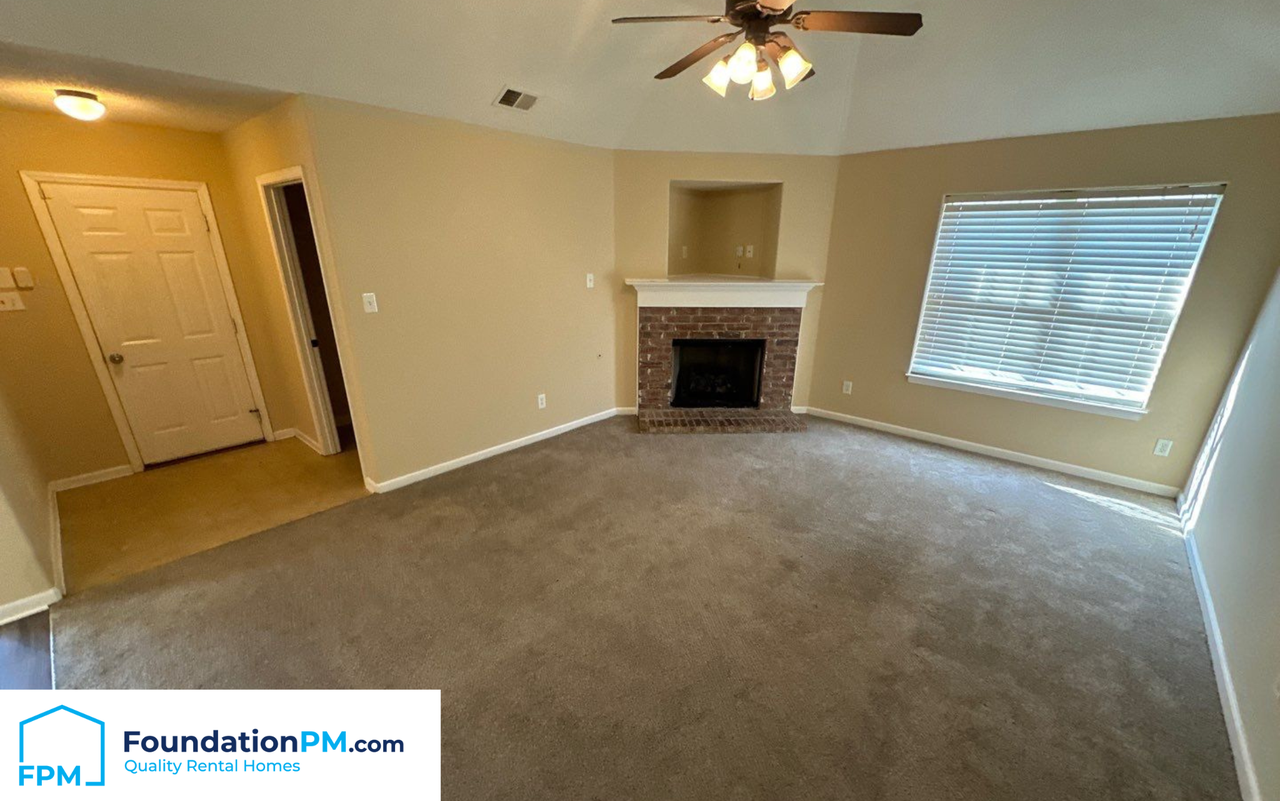 10087 Mill Hill Ave #1 - Photo 5 of 14