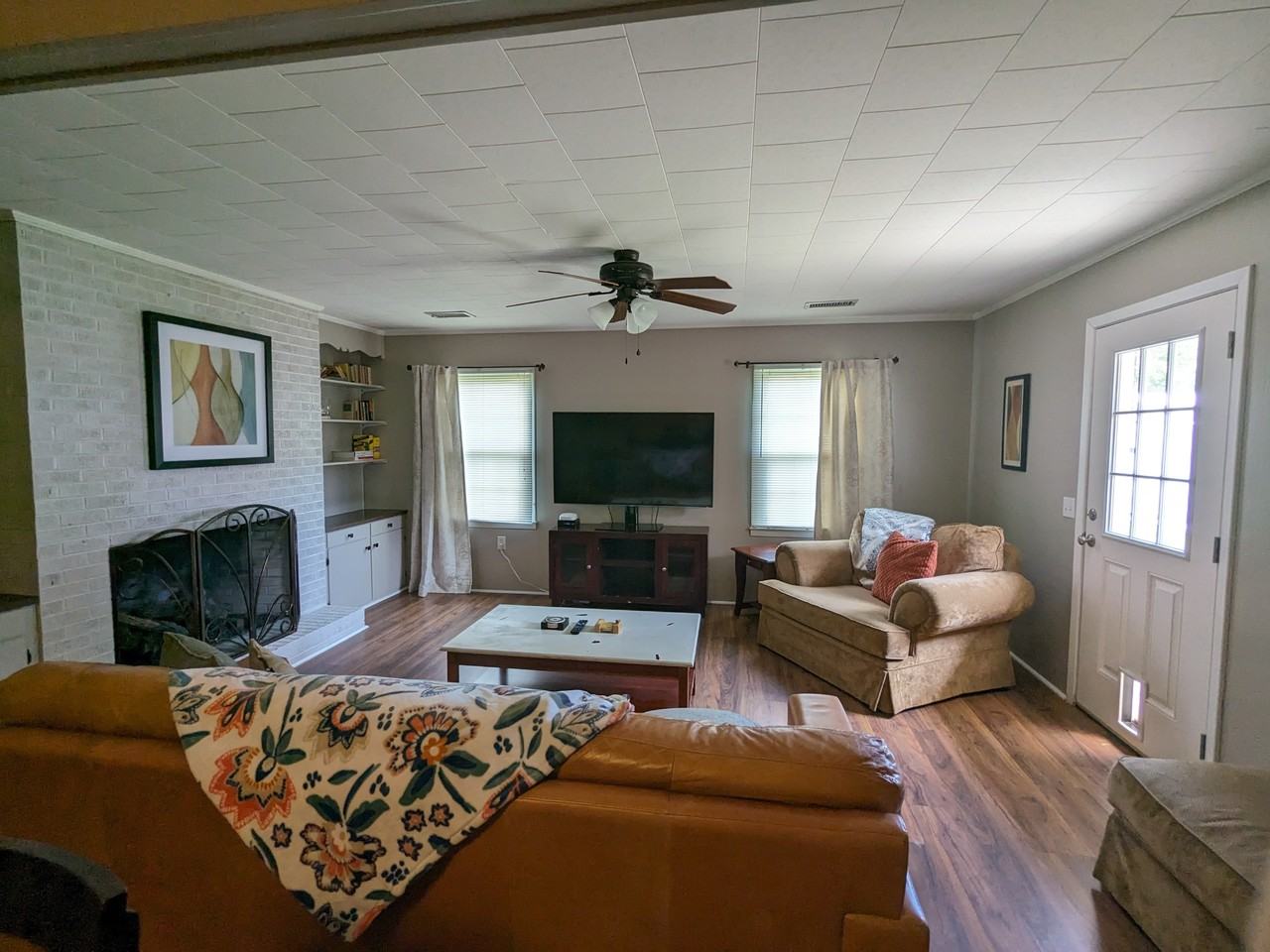 804 Mixon Dr #1 - Photo 3 of 29