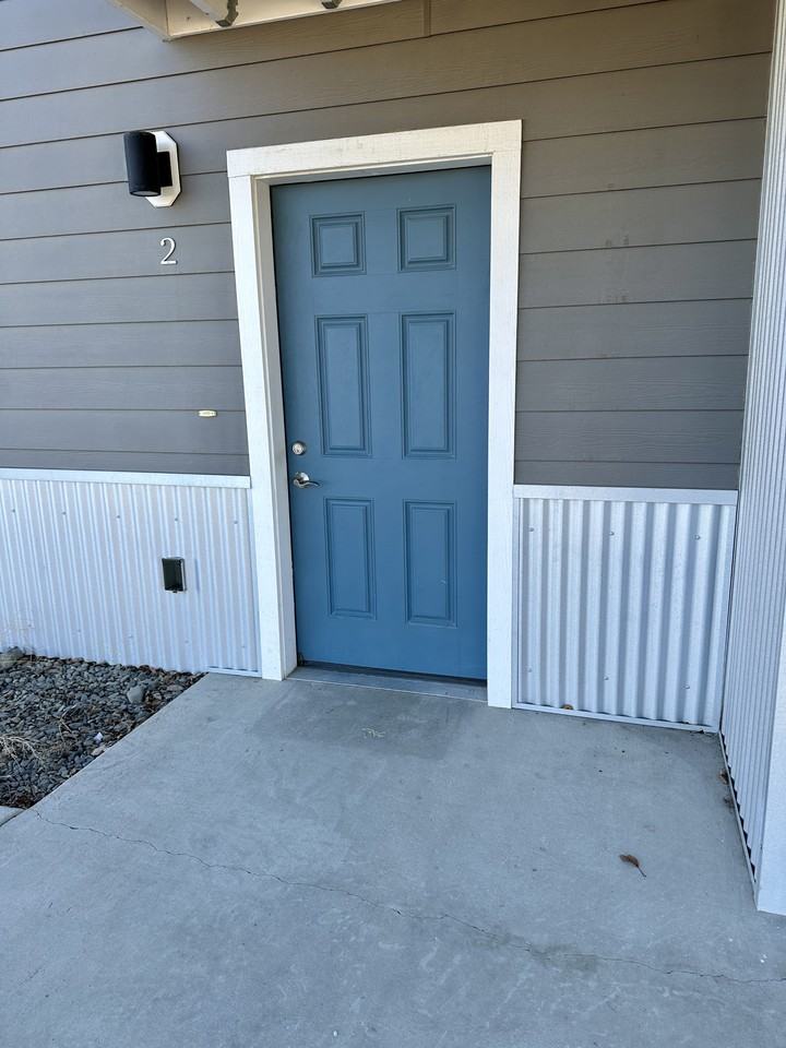 1220 Linden St #2 - Photo 2 of 17