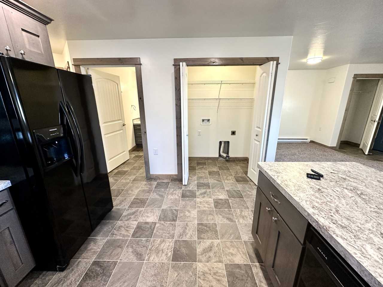 1220 Linden St #2 - Photo 6 of 17