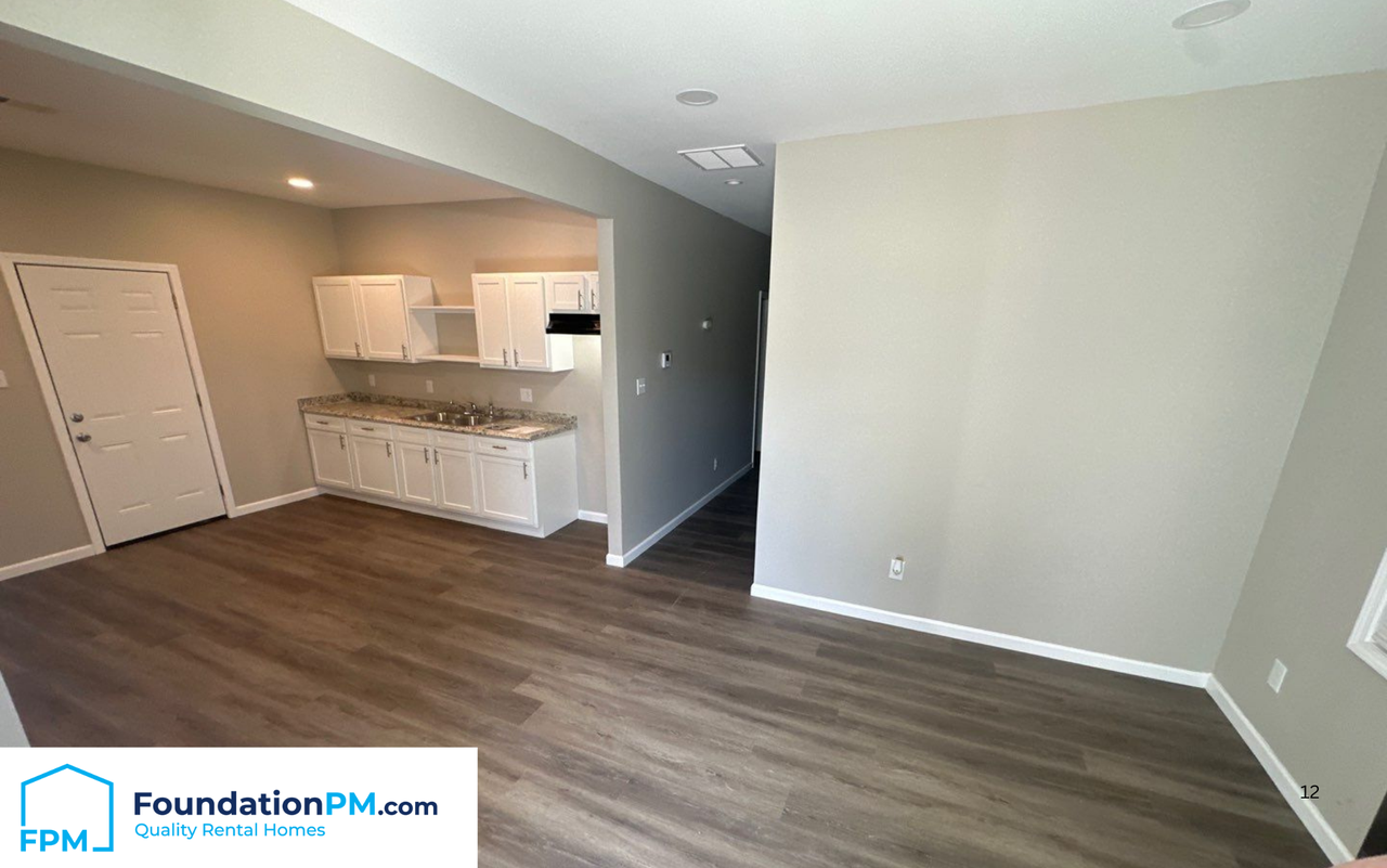 772 Pearce St #1 - Photo 6 of 18