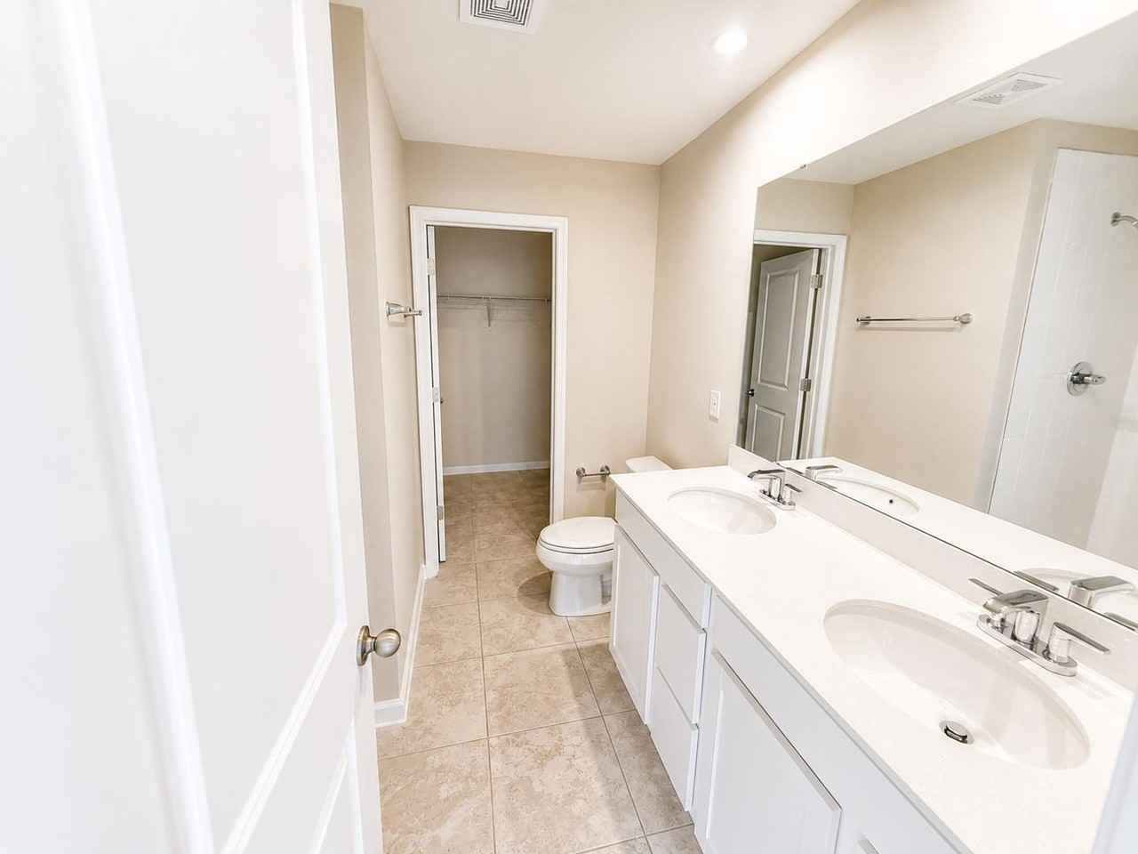 2008 Edison Pointe Blvd #1 - Photo 7 of 11