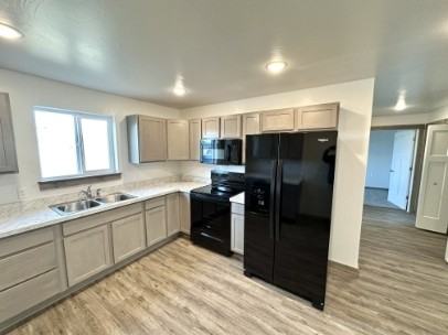 3183 Queen Annes St #2 - Photo 3 of 14